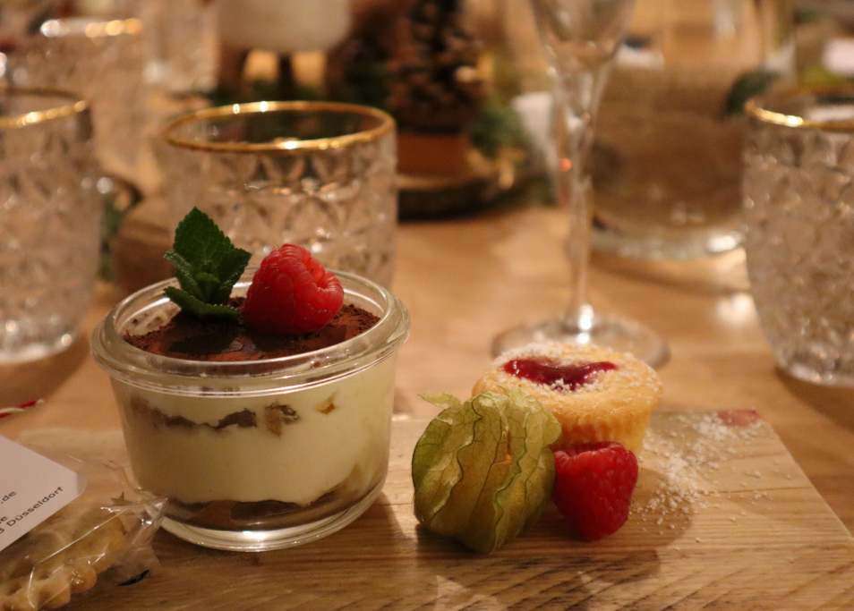 Tiramisu mit Himbeer-Muffin